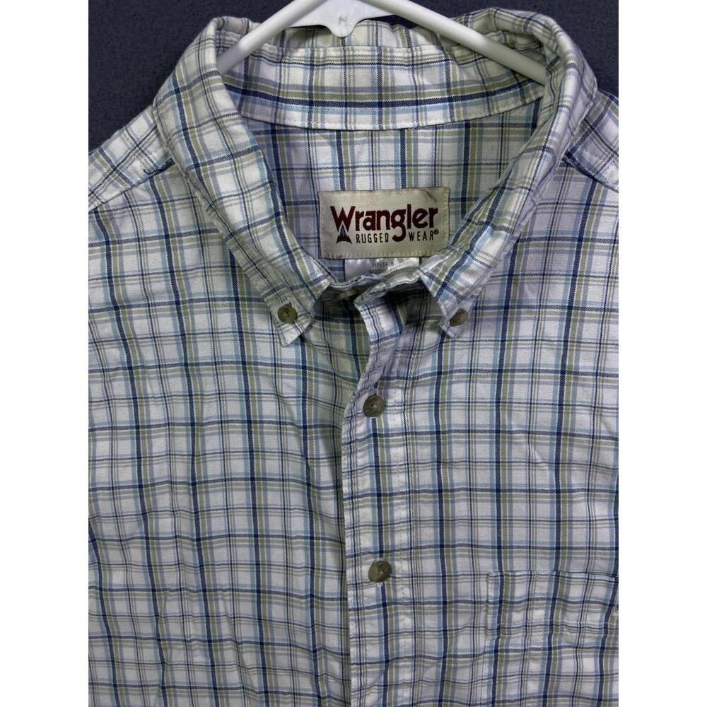 Wrangler Rugged Wear Men’s XL Plaid Shirt Short Sleeve Blue Wrinkle Resistant